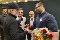 پارا دو میدانی کار گناوه ای با کسب سهمیه پارالمپیک پاریس وارد فرودگاه بین المللی بوشهر شد