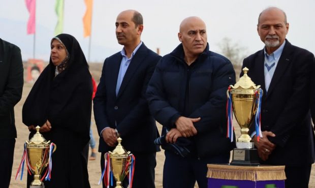 جام فوتبال روستایی در دشتی با حضور پیشکسوتان نام آشنای فوتبال ایران جام فوتبال روستایی در دشتی با حضور پیشکسوتان نام آشنای فوتبال ایران