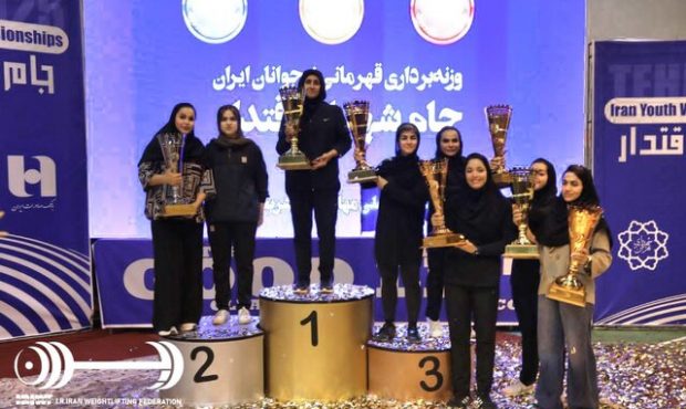 نایب قهرمانی دختران خوزستانی در وزنهبرداری نوجوانان کشور نایب قهرمانی دختران خوزستانی در وزنهبرداری نوجوانان کشور