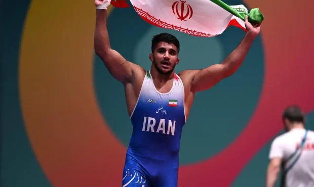 کشتی گیر فارسی برترین فرنگی کار جهان شد