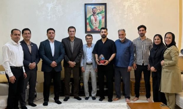 تجلیل از قهرمان پرافتخار پاراتکواندو استان بوشهر به دستور وزیر ورزش و جوانان تجلیل از قهرمان پرافتخار پاراتکواندو استان بوشهر به دستور وزیر ورزش و جوانان