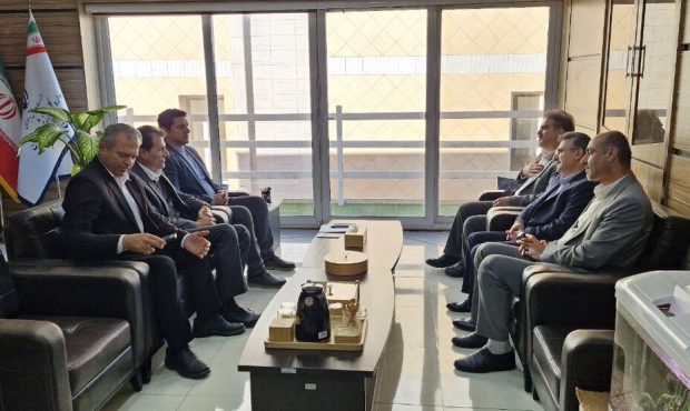 دیدار رئیس فدراسیون کونگ فو با سرپرست اداره کل ورزش و جوانان بوشهر دیدار رئیس فدراسیون کونگ فو با سرپرست اداره کل ورزش و جوانان بوشهر