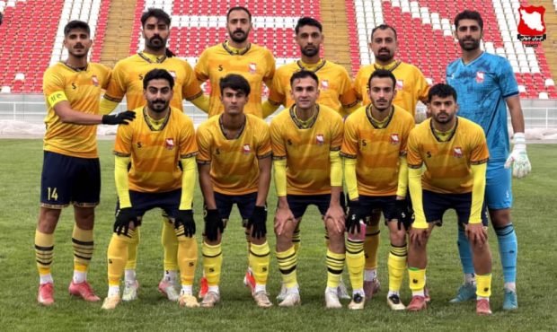 زور داور به ایرانجوان نرسید زور داور به ایرانجوان نرسید