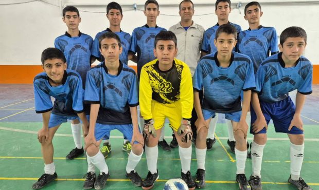 رقابت دانش آموزان بیضایی در مسابقات فوتسال رقابت دانش آموزان بیضایی در مسابقات فوتسال